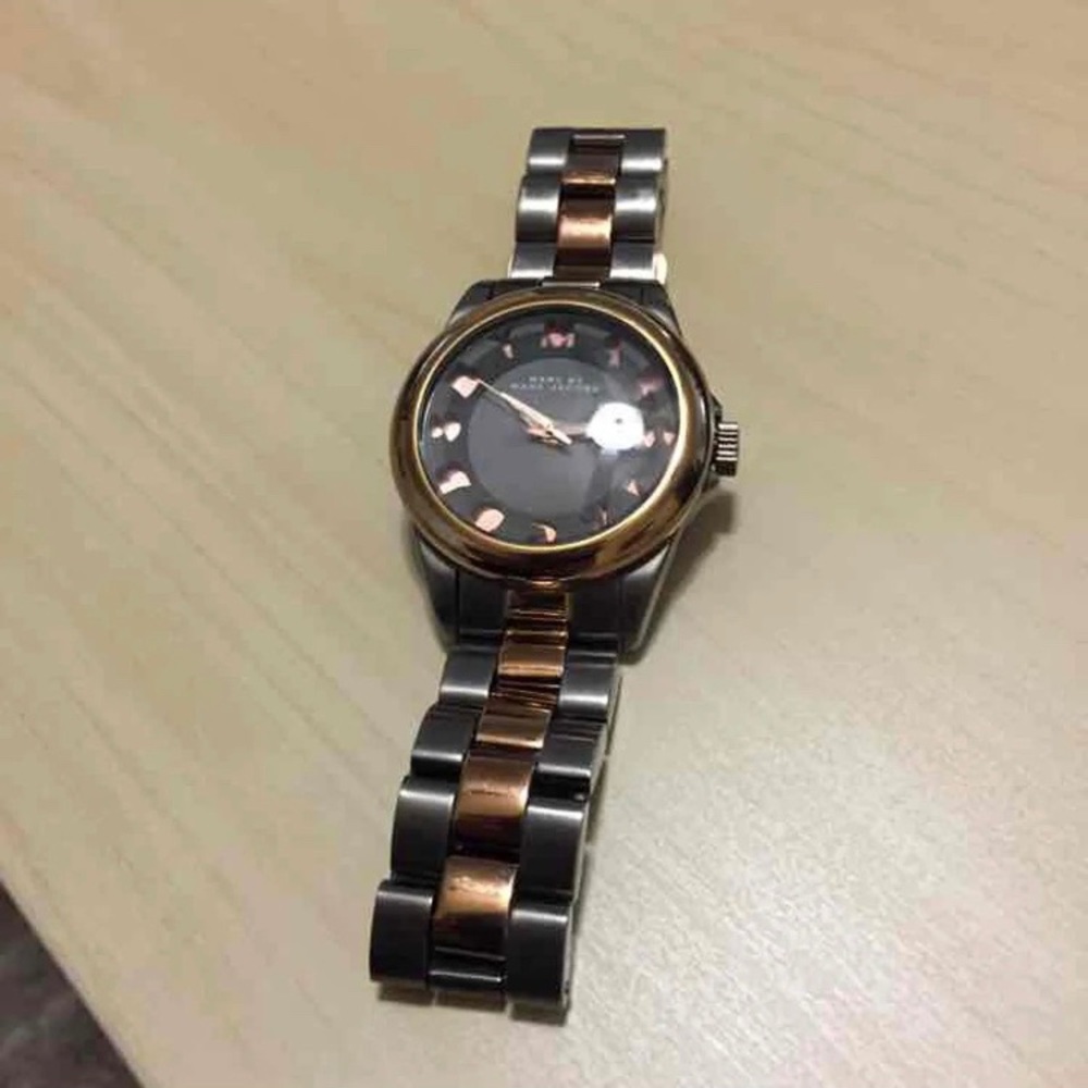 Marc Jacobs watch - Picture 3 of 3